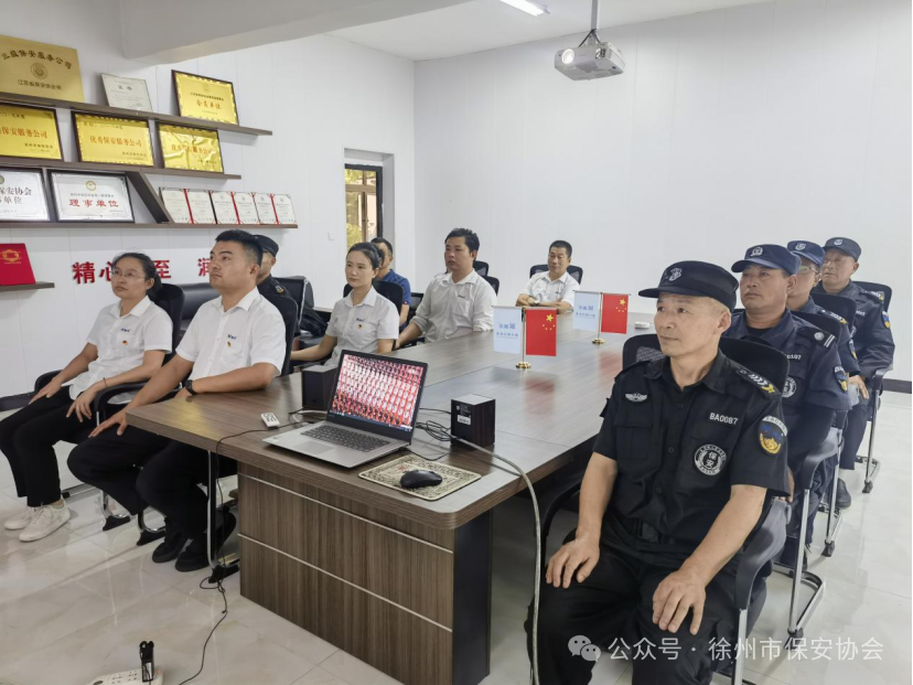 观阅兵砺初心，强担当护平安 —徐州精润保安服